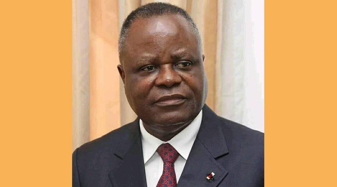 MATHIAS DZON CRIE DEPUIS 15 ANS SANS SUITE