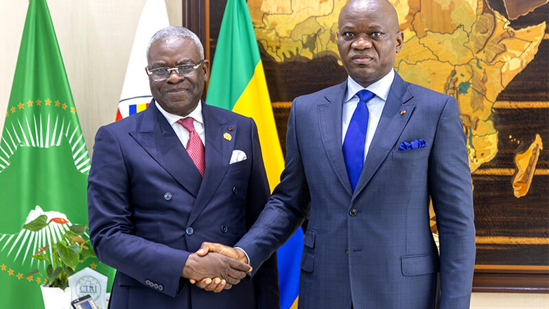 COLLINET MAKOSSO EN CAMPAGNE POUR FIRMIN MATOKO