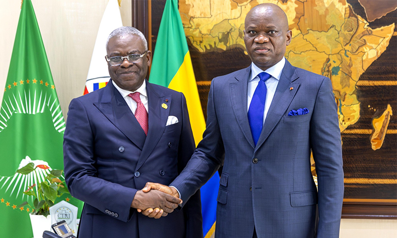 COLLINET MAKOSSO EN CAMPAGNE POUR FIRMIN MATOKO