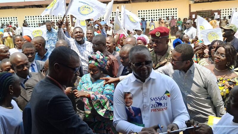 REMISE DU COLLEGE RENOVE DE MBANDZA NDOUNGA