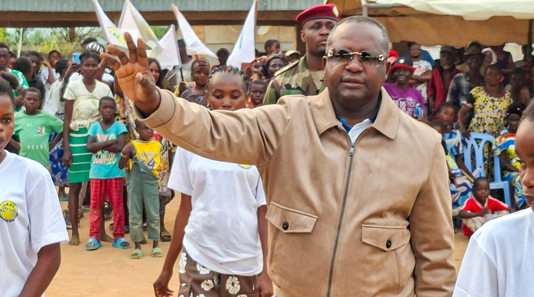 MBANDZA NDOUNGA EN PARFAITE COMMUNION AVEC SON DEPUTE !