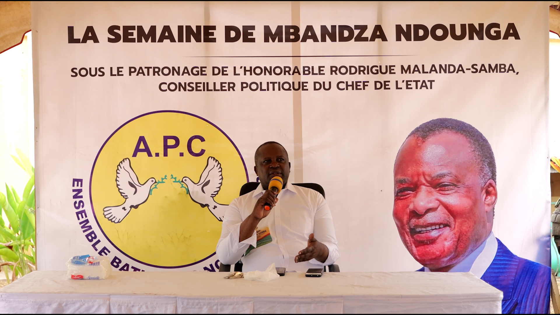 UN FRUCTUEUX ECHANGE CITOYEN AVEC LA POPULATION DE MBANDZA NDOUNGA