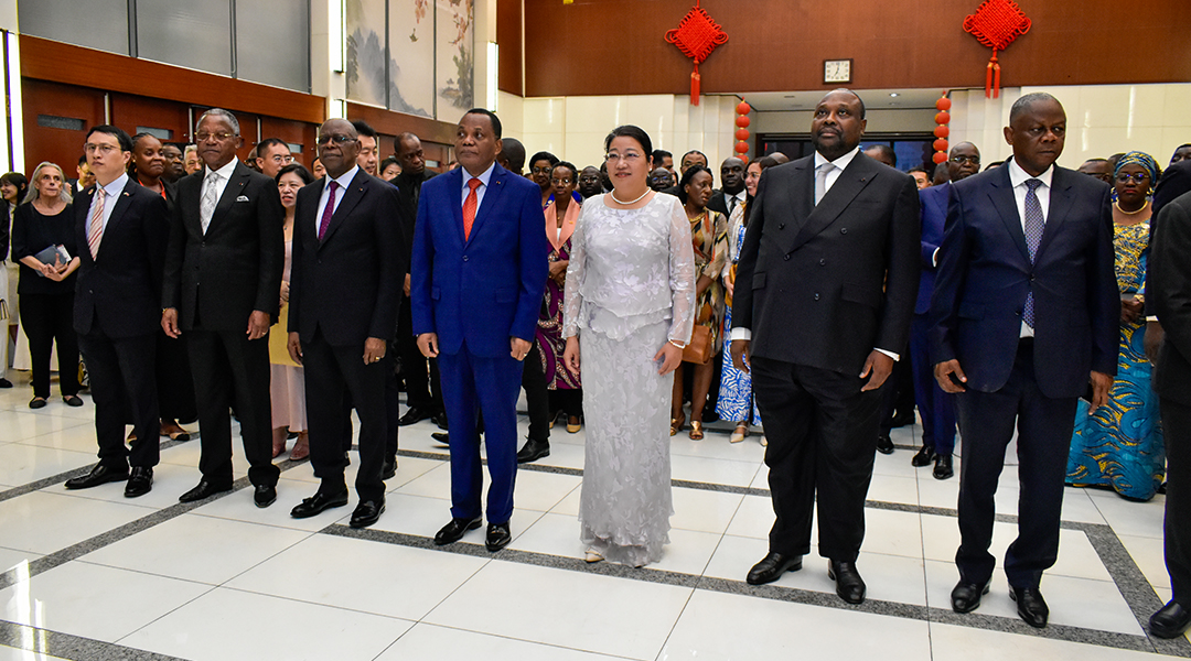 LA CHINE POURSUIT SON DEVELOPPEMENT ECONOMIQUE 76 ANS APRES SA FONDATION