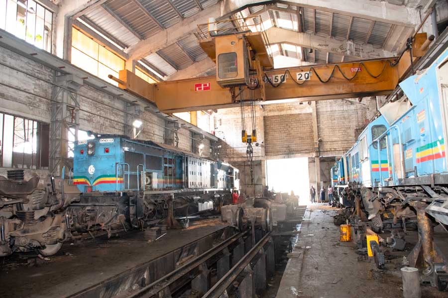 LE CFCO ET DEJA 42 MOIS SANS SALAIRES !