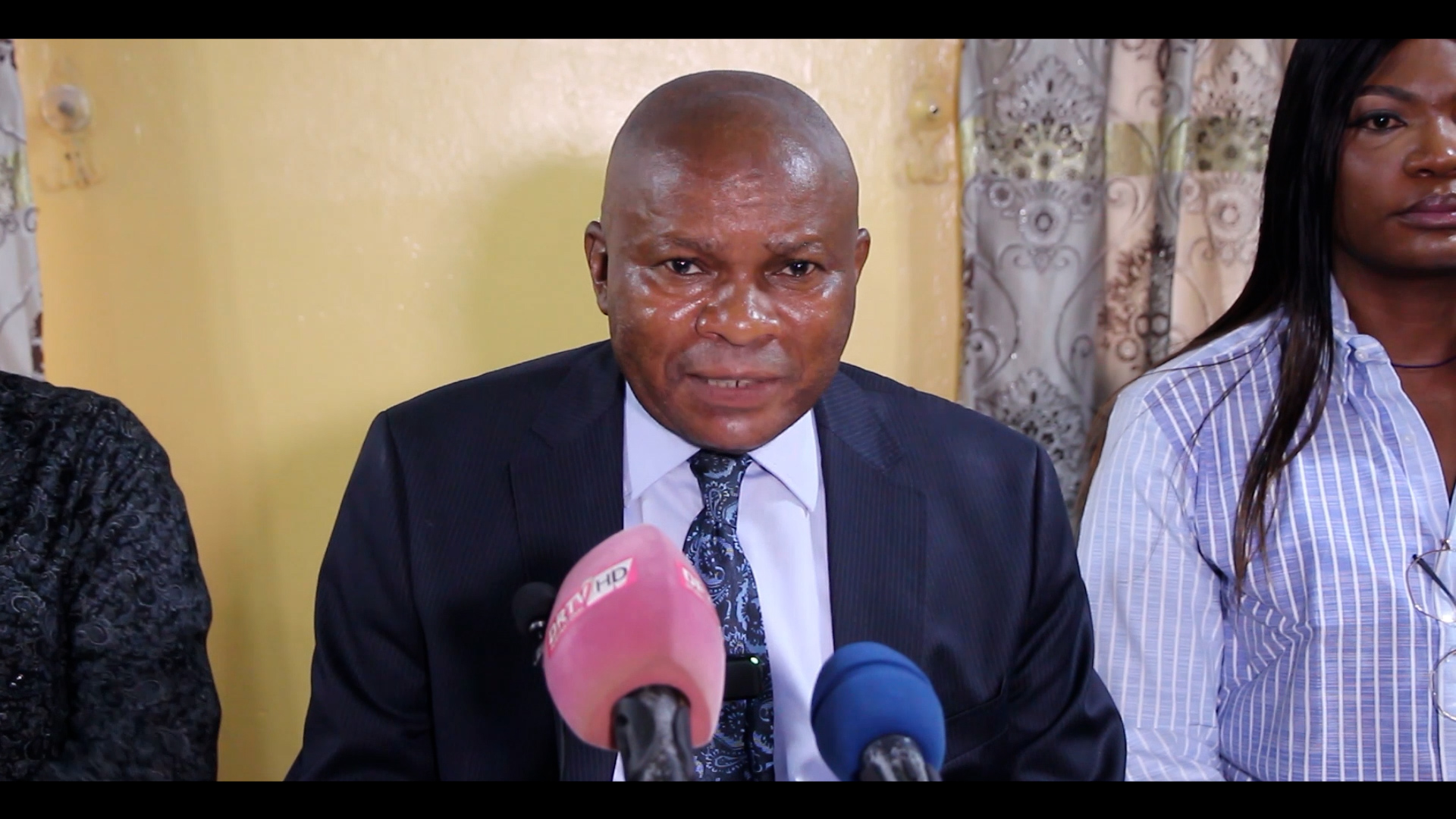 NTUMI NE SERA PAS CANDIDAT