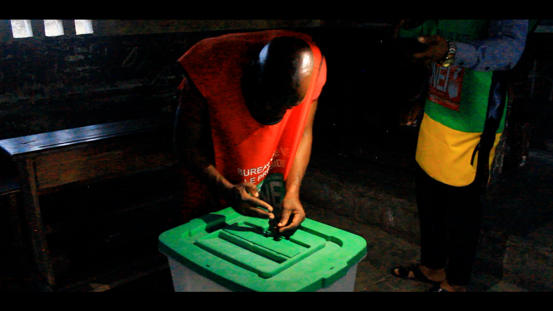 FIN DU VOTE ET DÉPOUILLEMENT A MFILOU