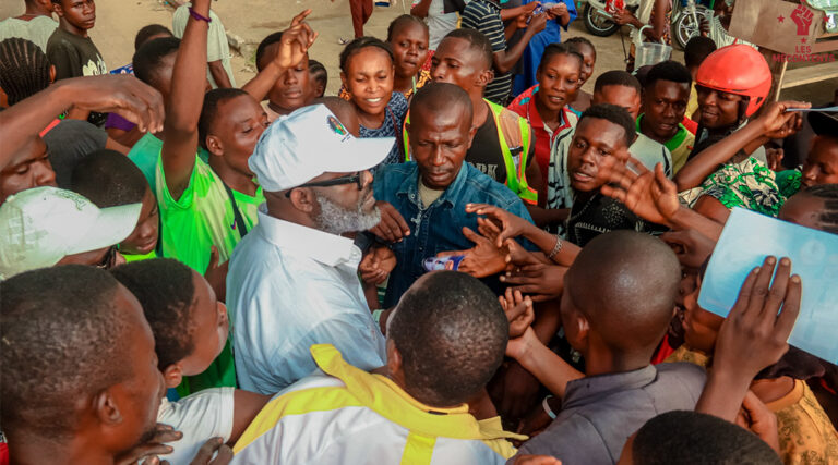 VIVIEN MANANGOU EN PROXIMITÉ À OUESSO
