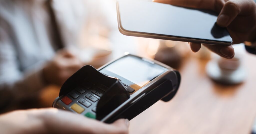 UNE NOUVELLE TAXE SUR TOUT NOUVEAU TERMINAL NUMERIQUE A CARTE SIM !