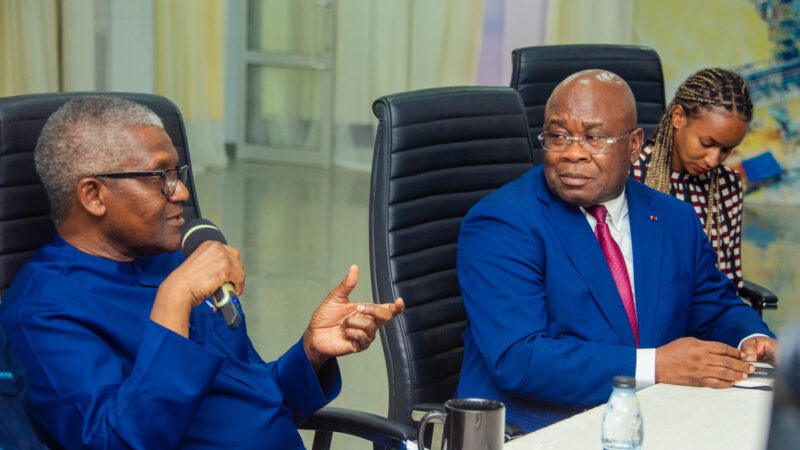 DANGOTE ET LA SNPC ENSEMBLE POUR LE RAFFINAGE ET L&rsquo;APPROVISIONNEMENT EN PRODUITS PETROLIERS